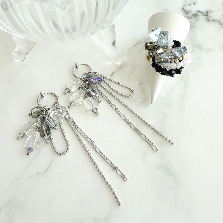 No.233 チェコビーズ ファルファーレのピアス ハンドメイド チェコ