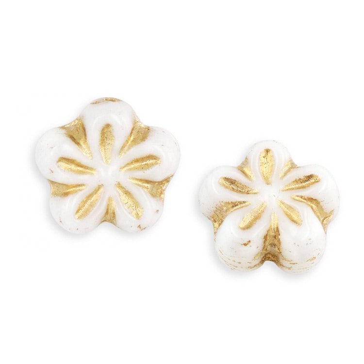 チェコビーズと天然石のお花のチャーム お花がモチーフのチェコビーズ