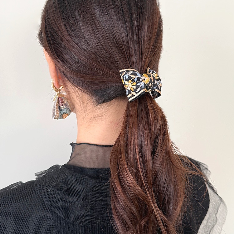 送料無料　newゴールドフレームのインド刺繍リボンカボション インド刺繍リボン ゴールドリーフ刺繍リボン 幅20mm 1m単位