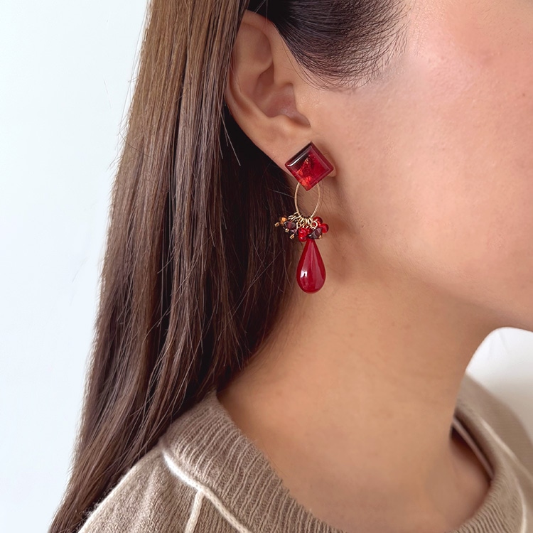 レディースピアス　フランス製ピアス　デザイナーズアクセサリー　ハンドメイドガラスのピアス　レッド　赤 ベネチアングラス ピアス イタリア製 ムラーノガラス ハート ロングドロップピアス カーマインレッド : 5e Cinquieme サンキエーム -  通販 - Yahoo!ショッピング