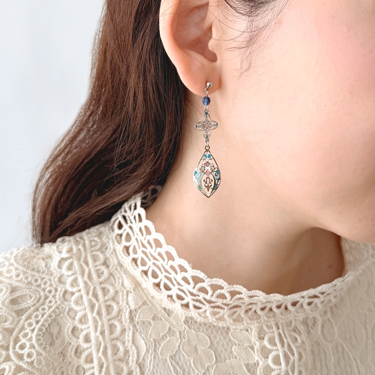 透かしパーツのモロッカンピアス | ビーズ・パーツなどのハンドメイド
