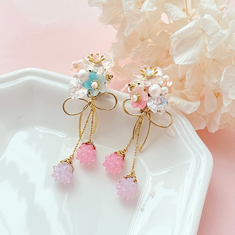 淡桜イヤリング | ビーズ・パーツなどのハンドメイドパーツおよびハイ