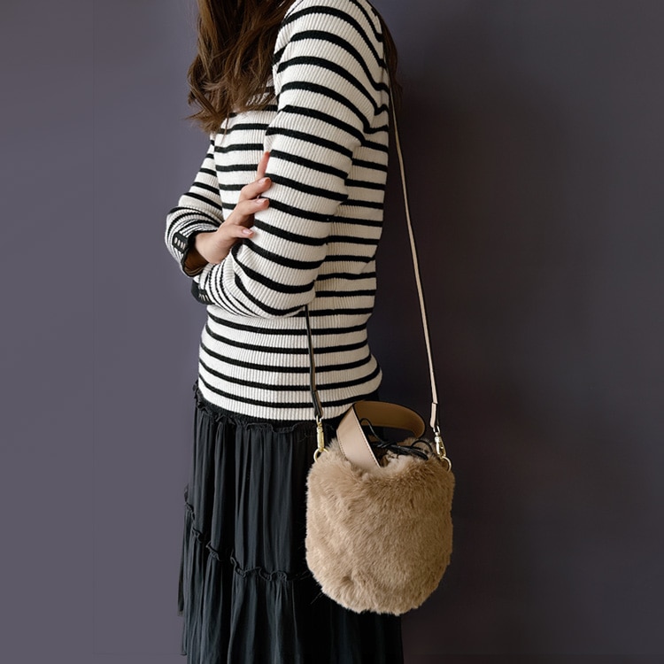 バケット型ファーハンドバッグ セール】ファーバケットバッグ（ハンドバッグ）｜SNIDEL（スナイデル