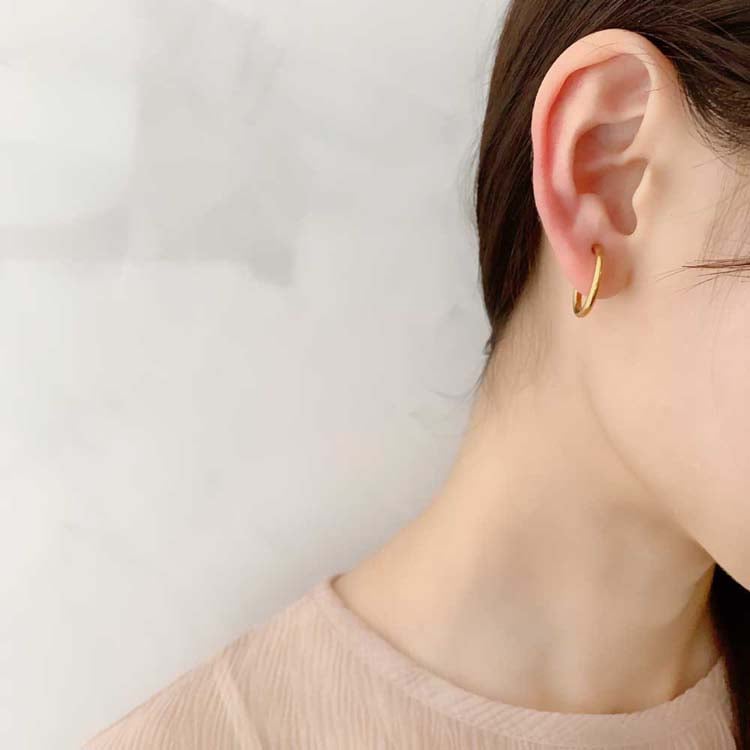 ≪321 レッド≫レジンピアス 500円 ≪321 レッド≫レジンピアス 500円 - メルカリ