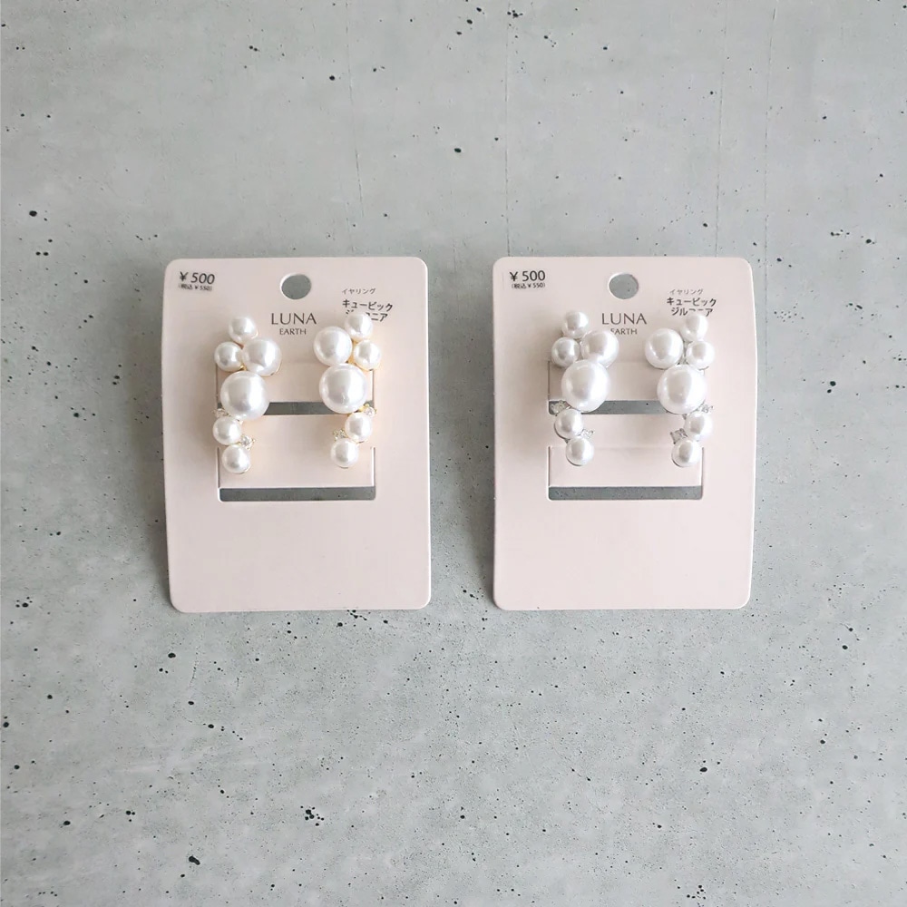 パールイヤリング
K18アコヤパール6mm
メレダイヤ VANLOON] K10/【spore】淡水パールイヤリング