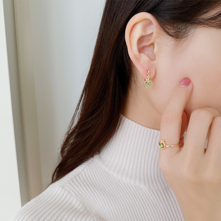 █リンリン★イヤリング E-833) リンゴモチーフイヤリング | ビーズ・パーツなどのハンドメイド