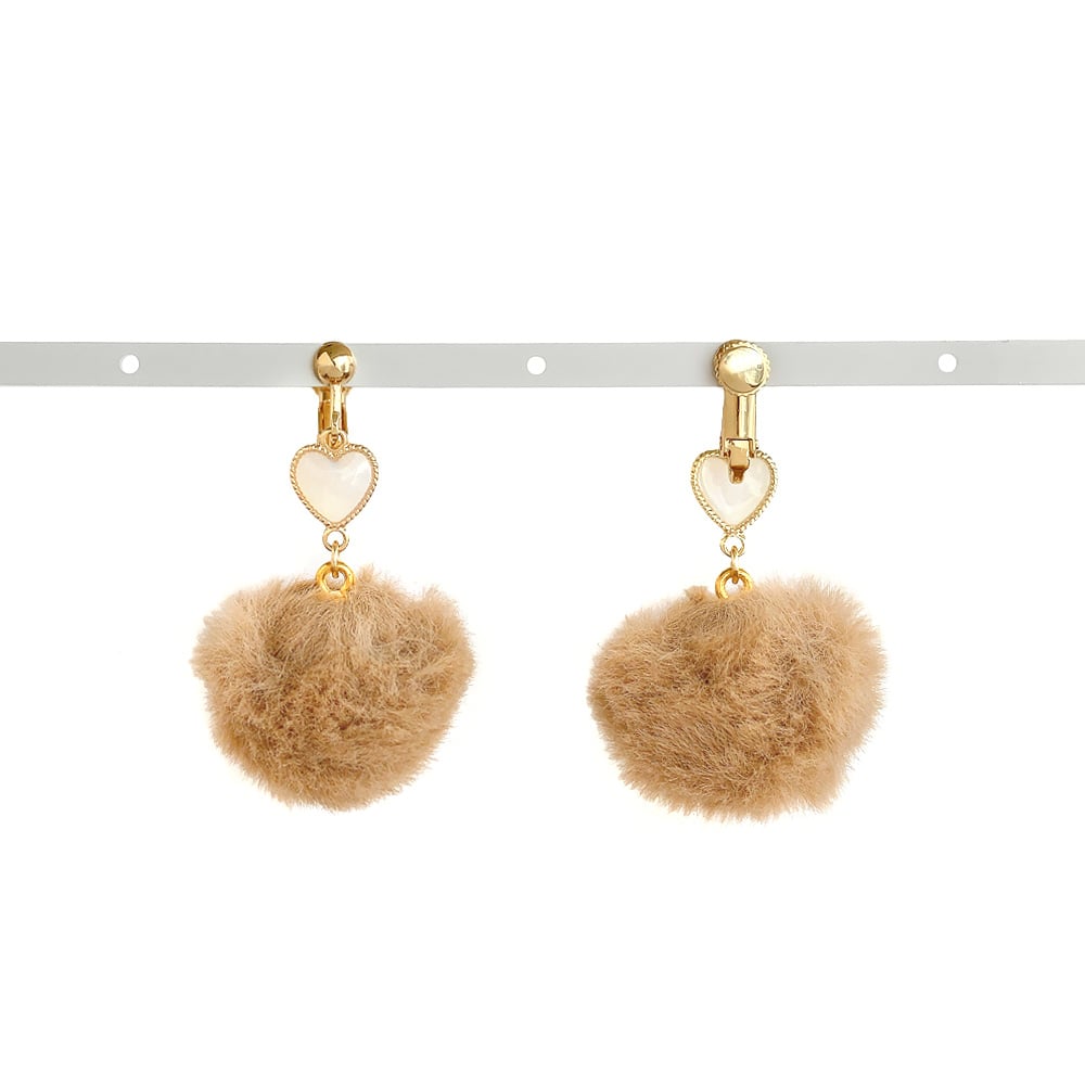 E-708) ハート×ファーイヤリング | ビーズ・パーツなどのハンドメイド