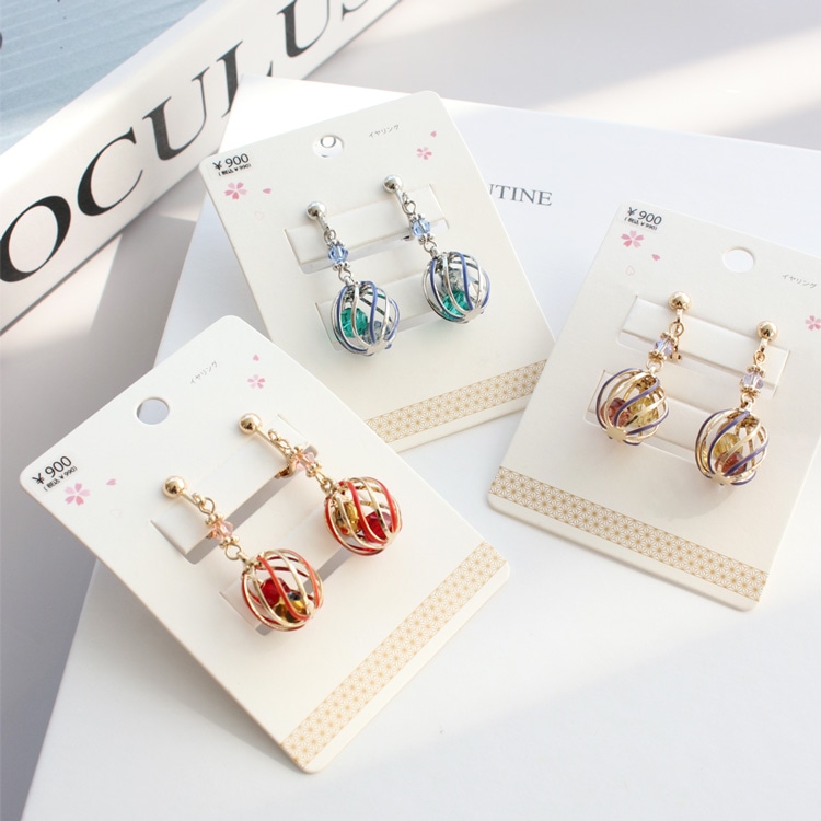 E-775) 揺れるかご飾りイヤリング | ビーズ・パーツなどのハンドメイド