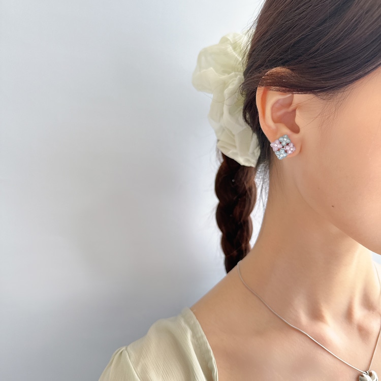 E-776) あじさいイヤリング | ビーズ・パーツなどのハンドメイドパーツ