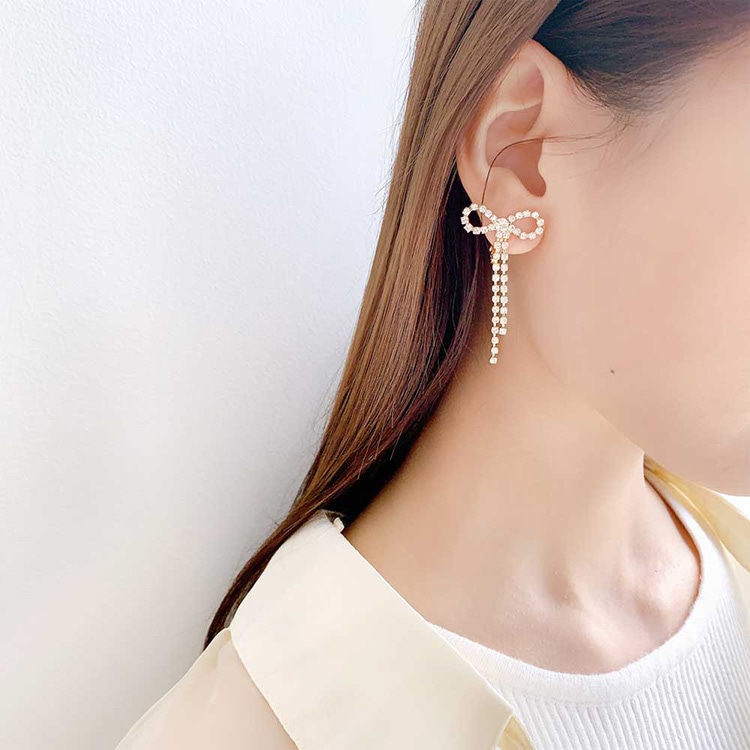 569】パールビーズとジルコニアのピアス／イヤリング