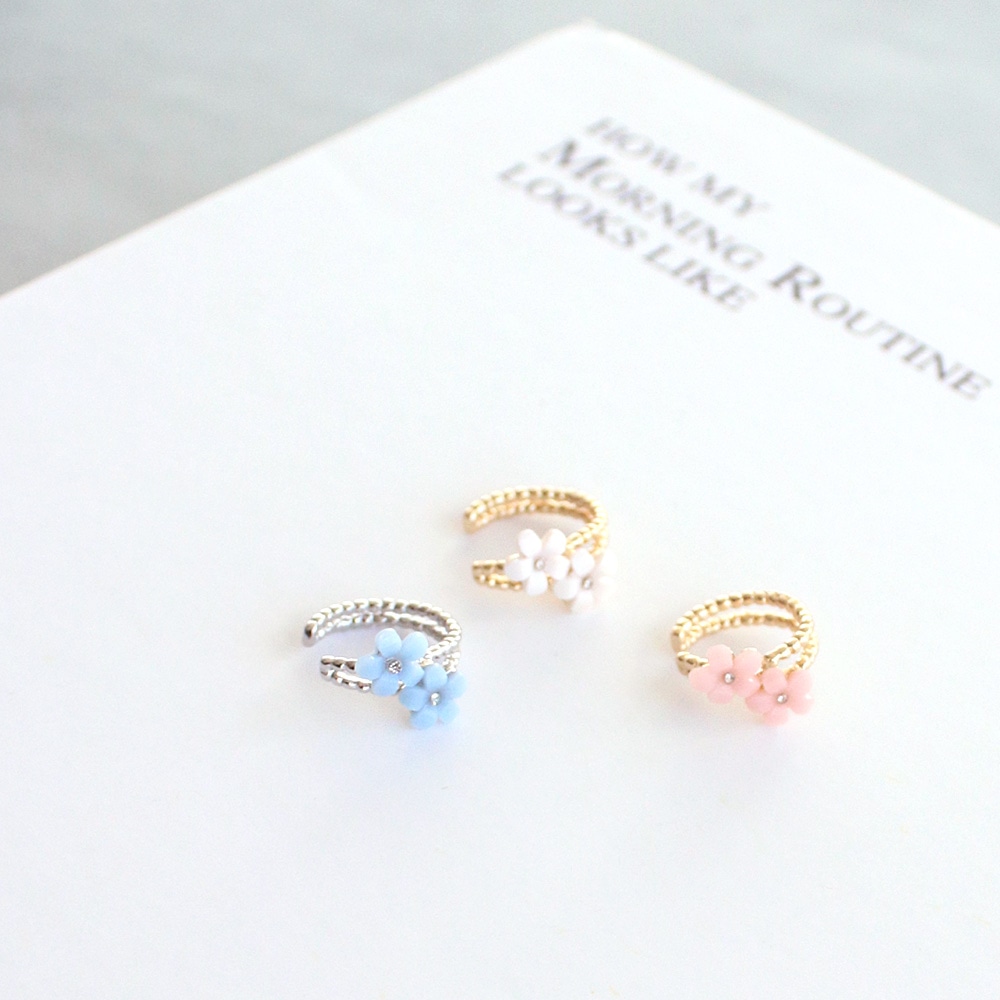 E-745) フラワーモチーフイヤーカフ | ビーズ・パーツなどの