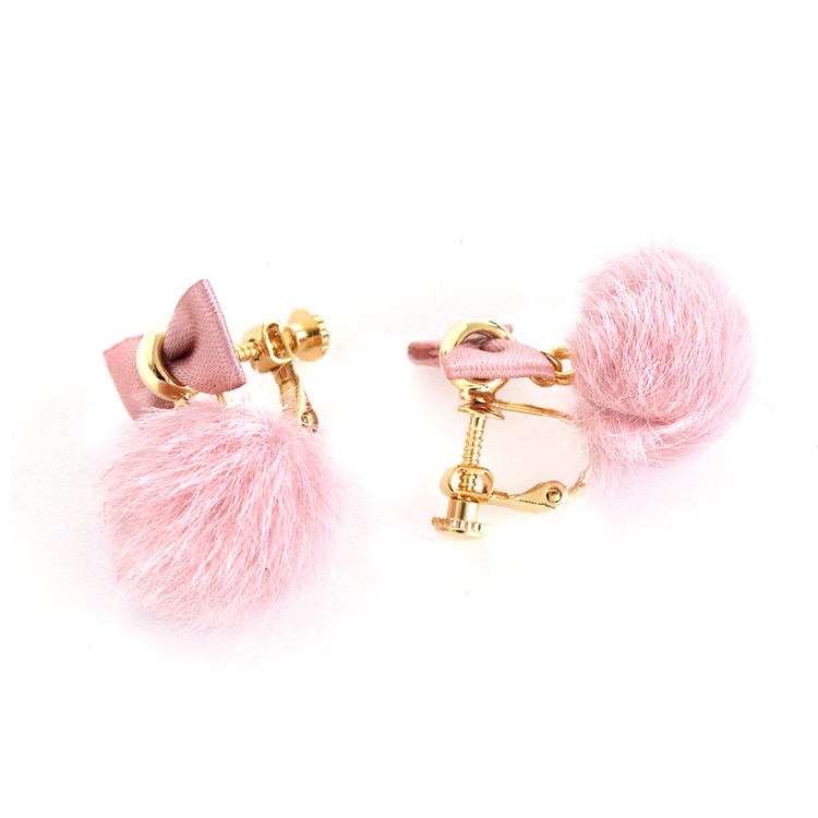 E-815) リボン×フェイクファーイヤリング | ビーズ・パーツなどの