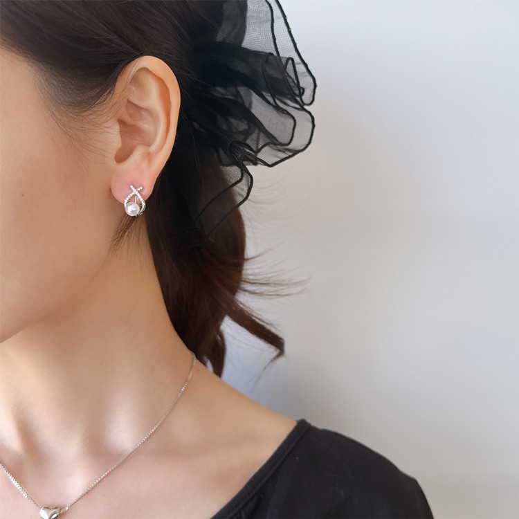 E-853) エレガントパール Tineaイヤリング / キュービックジルコニア