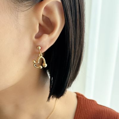 E-807) ハートイヤリング | ビーズ・パーツなどのハンドメイドパーツ