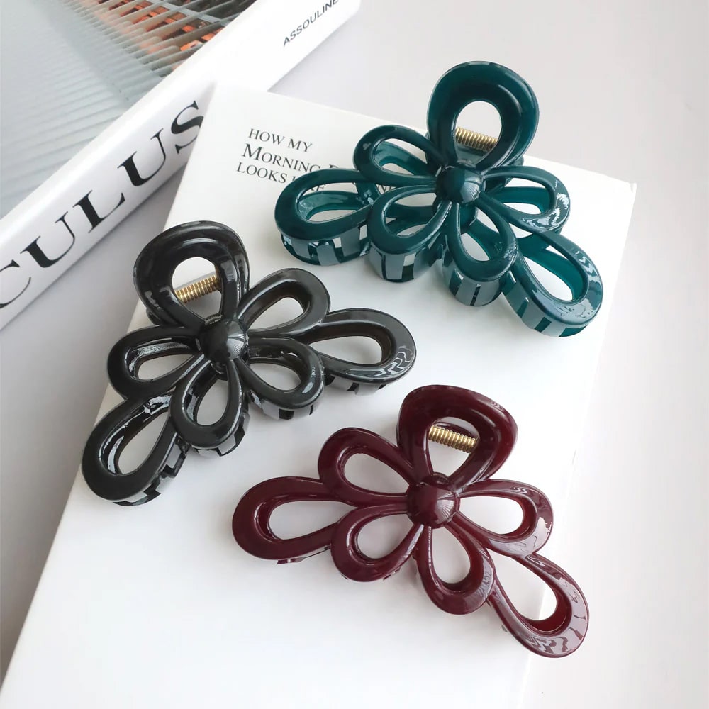 V-538) フラワーモチーフバンスクリップ | ビーズ・パーツなどの