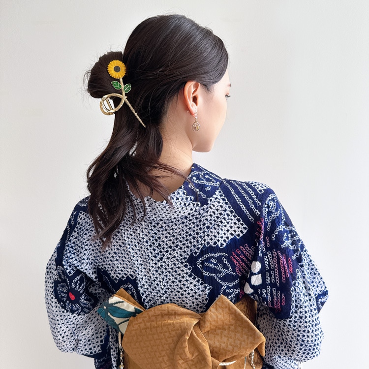 V-573) ひまわりバンスクリップ | ビーズ・パーツなどのハンドメイド