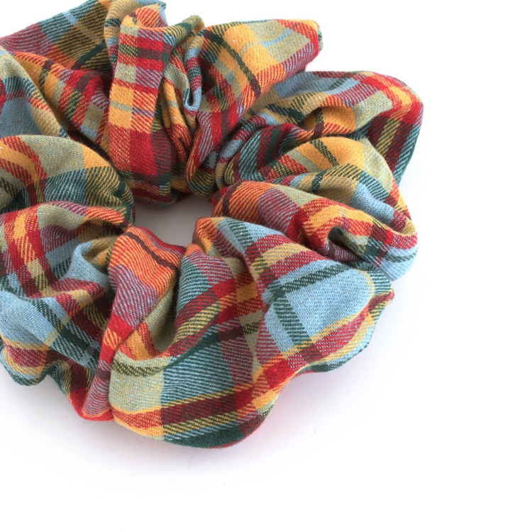 S-681) チェック柄シュシュ | ビーズ・パーツなどのハンドメイドパーツ