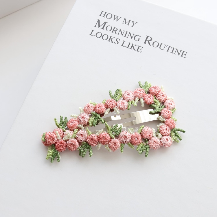 C-419) フラワー刺繍スリーピン | ビーズ・パーツなどのハンドメイド
