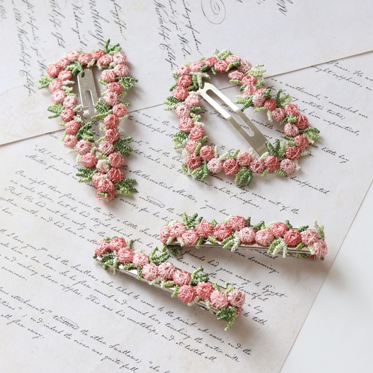 C-420) フラワー刺繍ハートスリーピン | ビーズ・パーツなどの