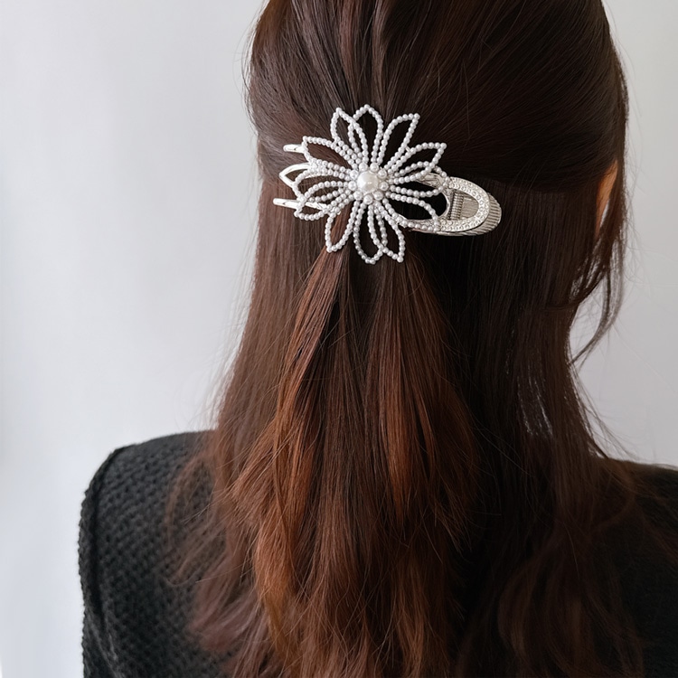 C-417) パールフラワーヘアクリップ | ビーズ・パーツなどの