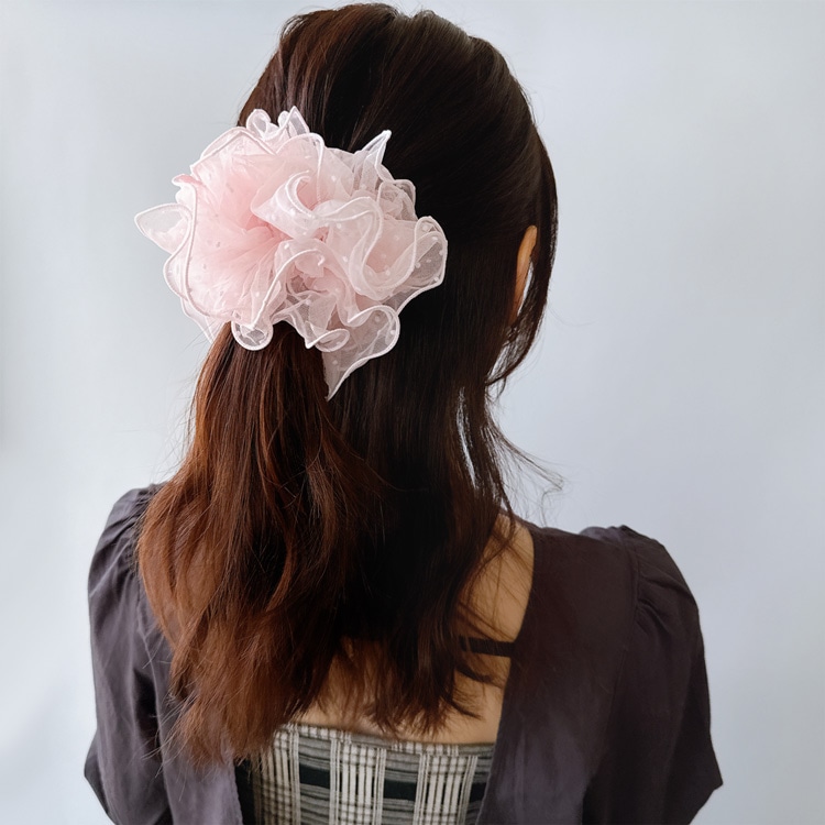 オリジナル手染め♥️インドネシアリボン♪サクラの花びら舞うオーガンジー調シュシュ♥️ オリジナル手染め♥️インドネシアリボン♪サクラの花びら舞う