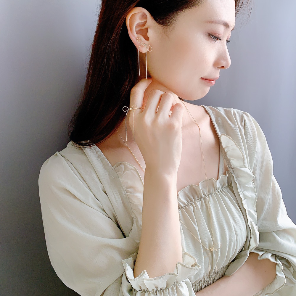 E-621) チェーンリボン樹脂イヤリング | ビーズ・パーツなどの