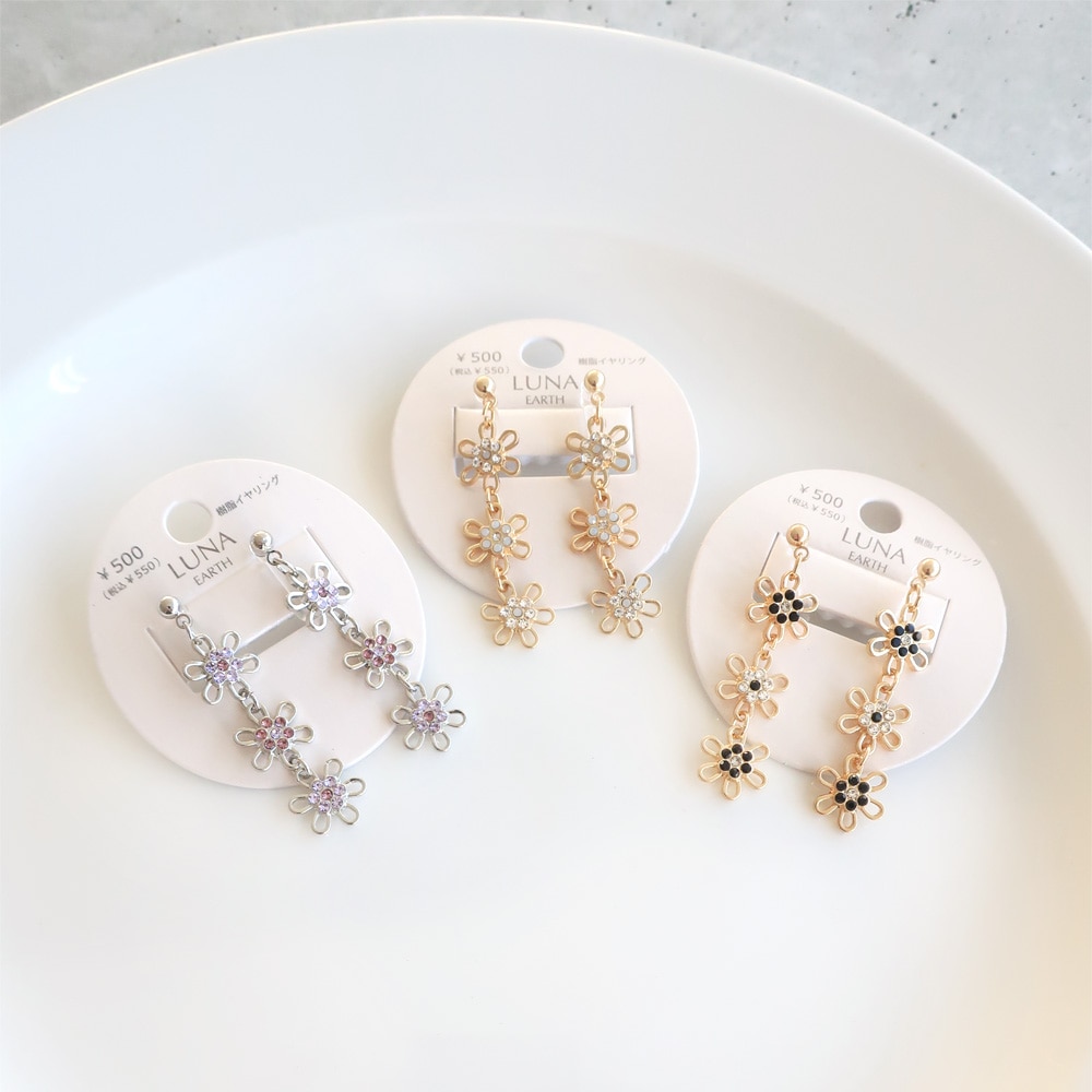 ミハエルネグリンフラワーモチーフクリップイヤリング ミハエルネグリンフラワーモチーフクリップイヤリング ミハエル