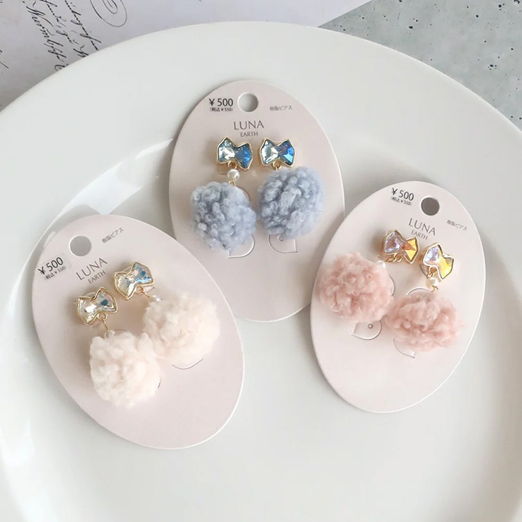 Flower series 🌼 お花デザインの新作が出来ました！ 左右で大き