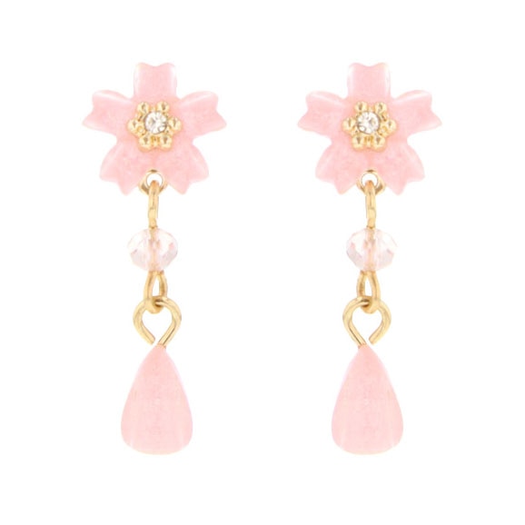 P-1070) 桜モチーフ樹脂ピアス | ビーズ・パーツなどのハンドメイド