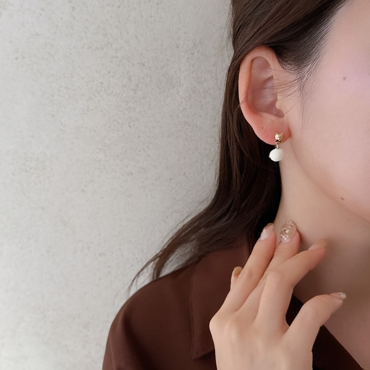 P-1155) ネコ×ミニフロッキー樹脂ピアス | ビーズ・パーツなどの