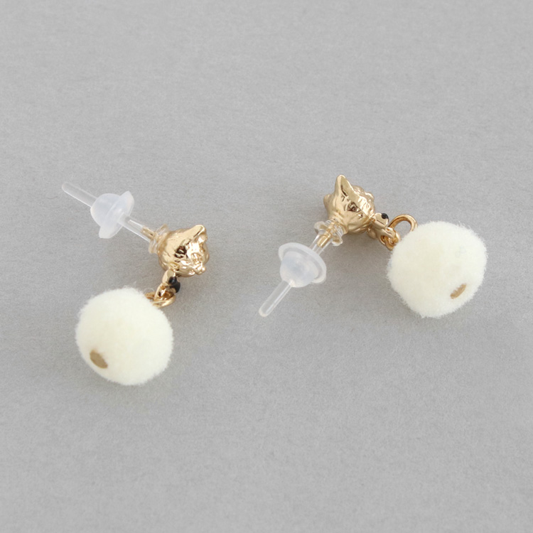 P-1155) ネコ×ミニフロッキー樹脂ピアス | ビーズ・パーツなどの