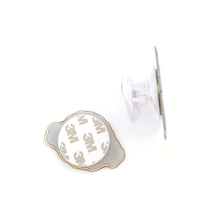 スマホグリップ / いぬ | ビーズ・パーツなどのハンドメイド