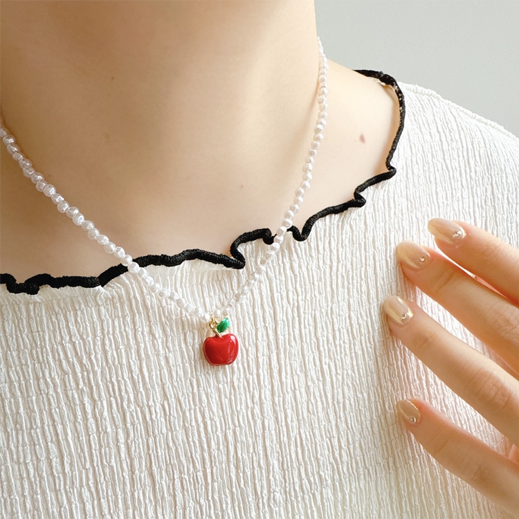 N-336) りんごモチーフネックレス | ビーズ・パーツなどの