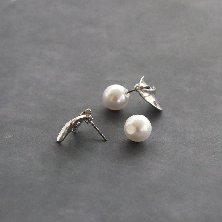 パールピアスキャッチ / 約10mm | ビーズ・パーツなどのハンドメイド