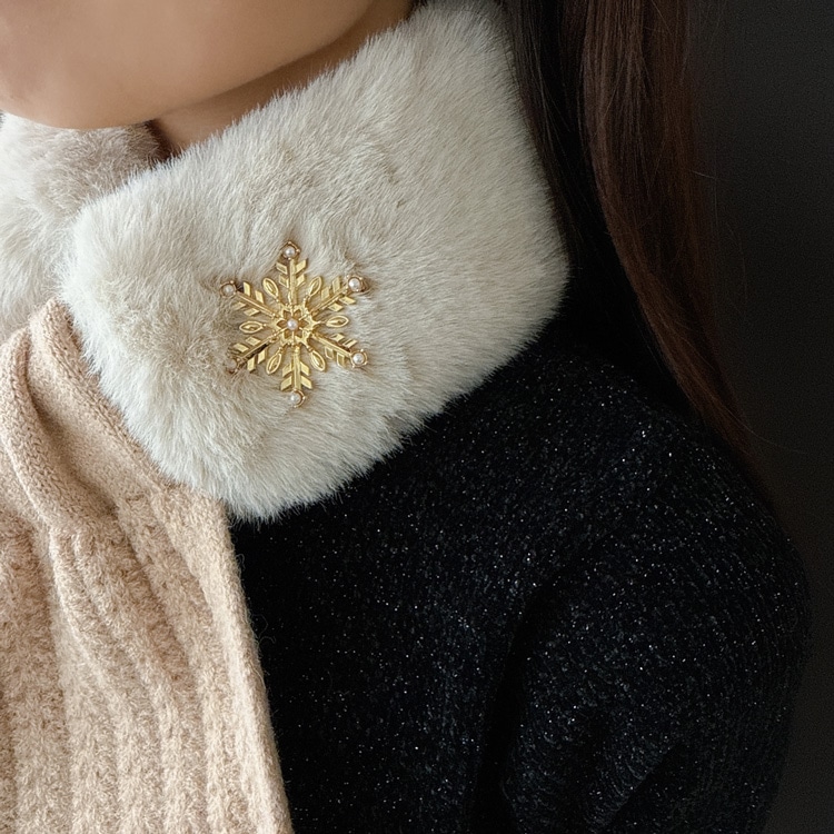 C-397) スノークリスタルブローチ | ビーズ・パーツなどのハンドメイド