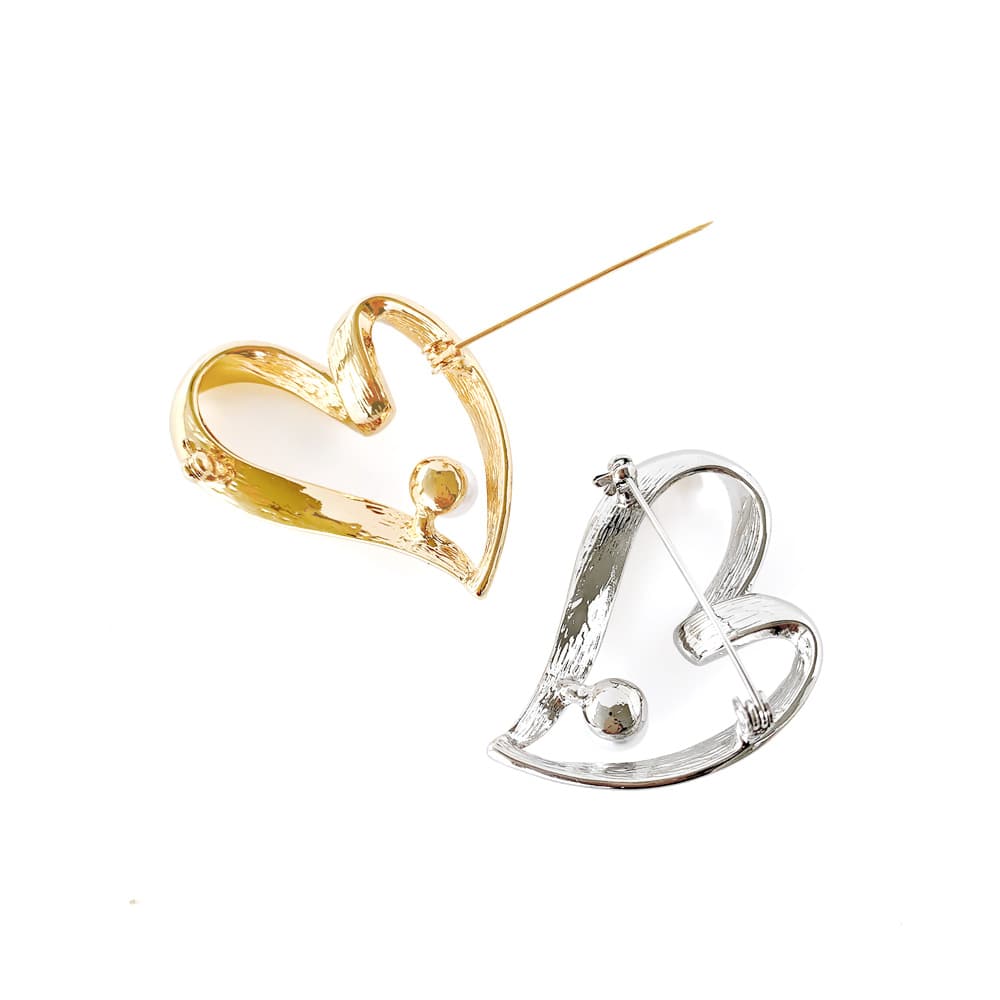 ビンテージブローチ C-277) パール付ハートブローチ | ビーズ・パーツなどのハンドメイド