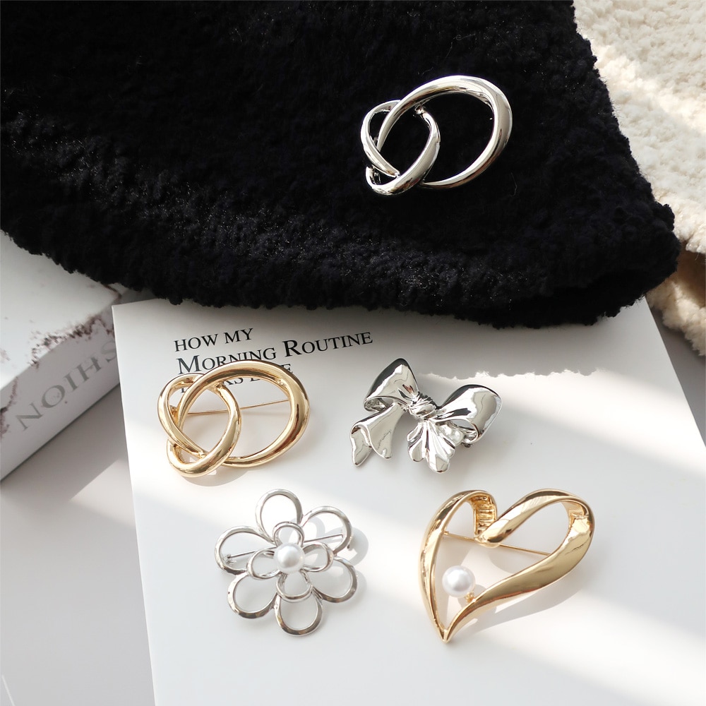 C-278) メタルリボンブローチ | ビーズ・パーツなどのハンドメイド