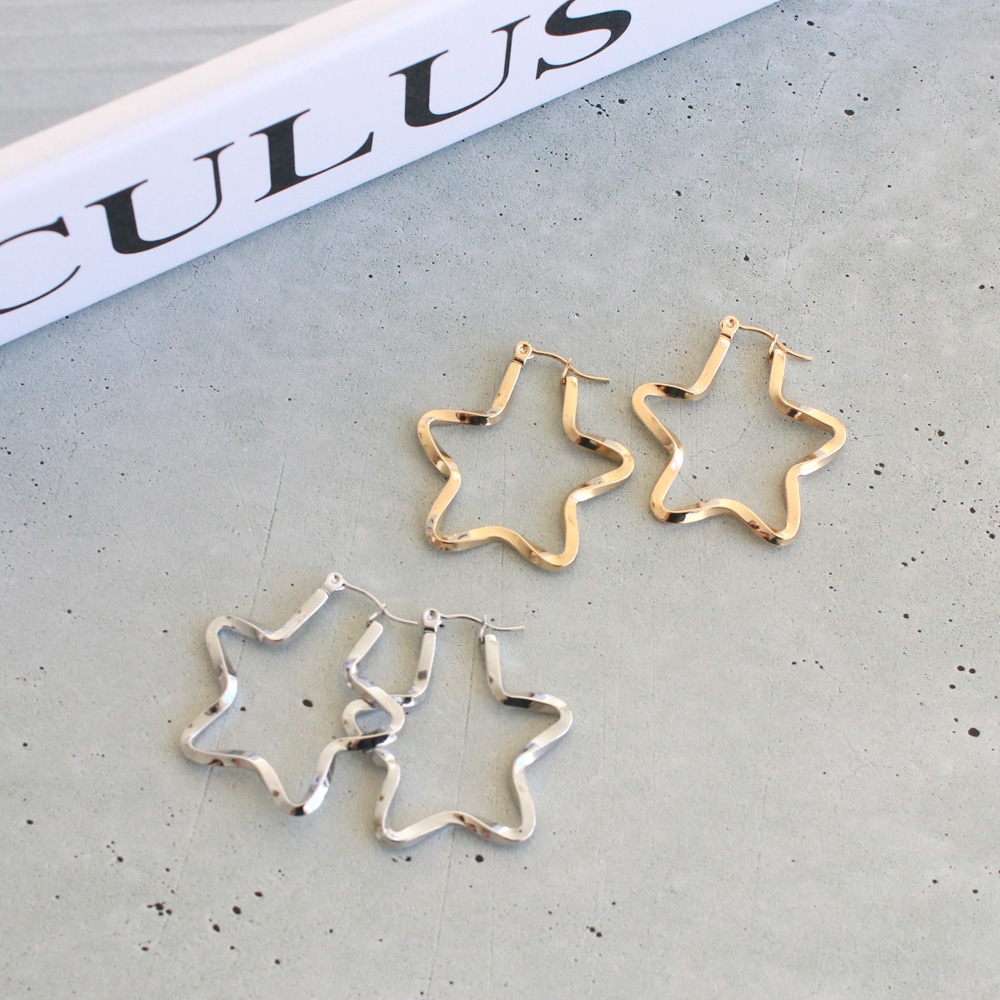 ハンドメイドアクセサリー ピアス ネックレス moon様☆ ハンドメイドアクセサリー ピアス ネックレス moon様