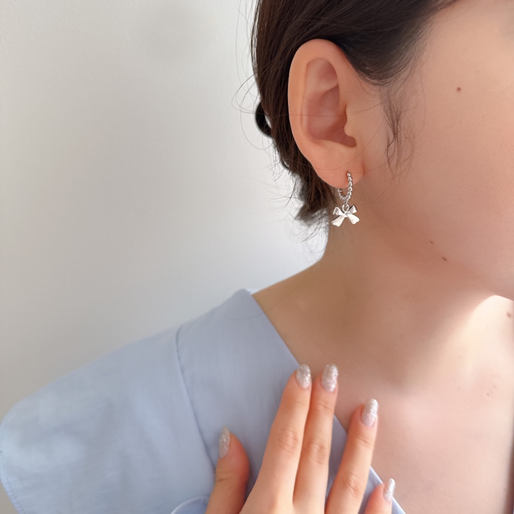 P-1102) リボンフープピアス | ビーズ・パーツなどのハンドメイド 