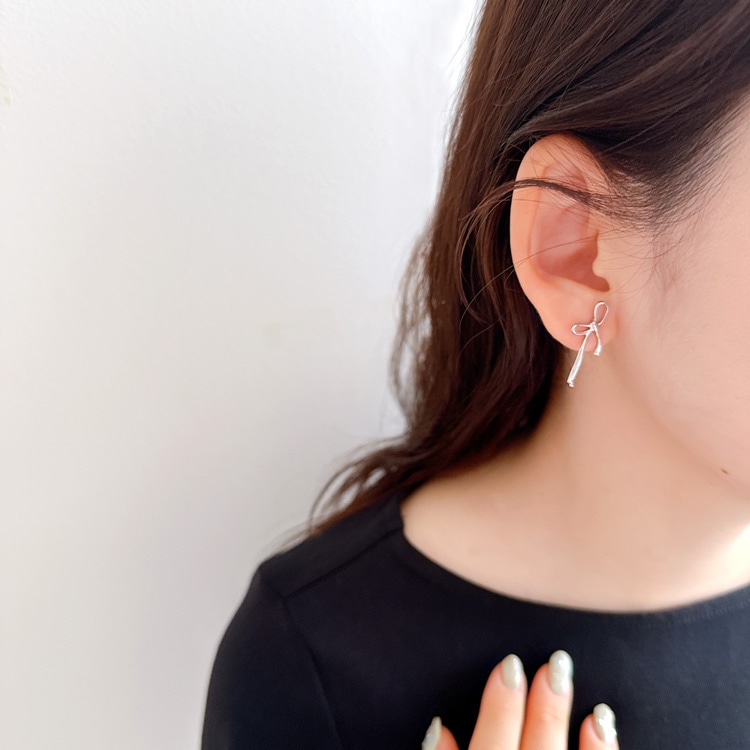 P-1091) リボンピアス / ステンレス | ビーズ・パーツなどの