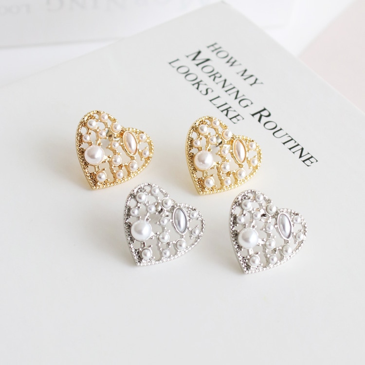 P-1191) 透かしパールハートチタンピアス | ビーズ・パーツなどの