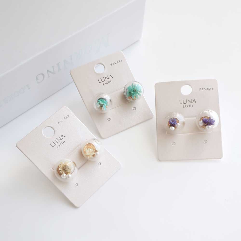 P-825) フラワー×ガラスドームチタンピアス | ビーズ・パーツなどの