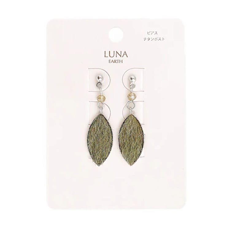 ハンドメイドピアス1721 楽天市場】ピアス レザー 本革 ハンドメイド 革作家 工房 軽量