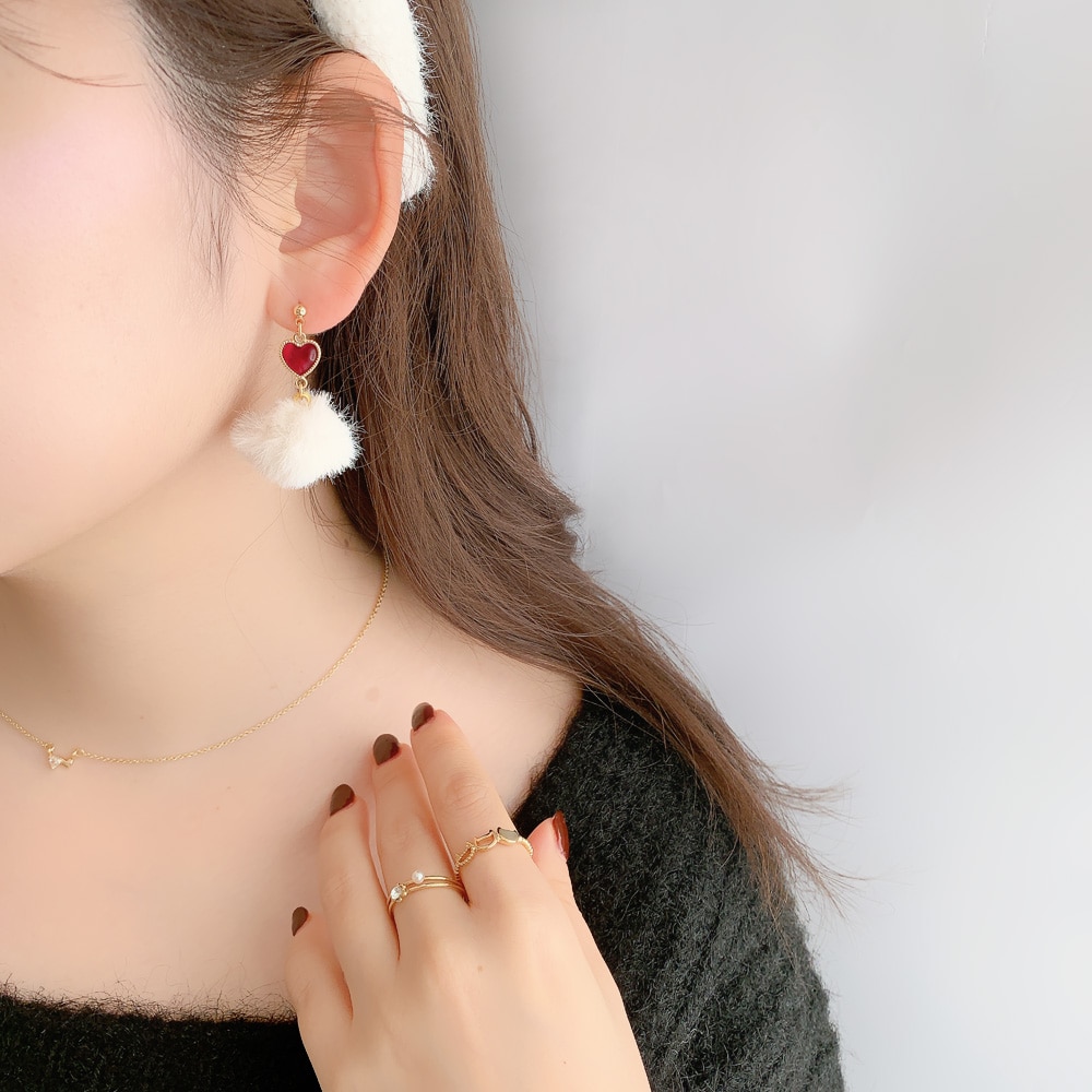 ハンドメイドアクセサリー ピアス ネックレス moon様☆ P-1013) ハート×ファーチタンピアス | ビーズ・パーツなどの