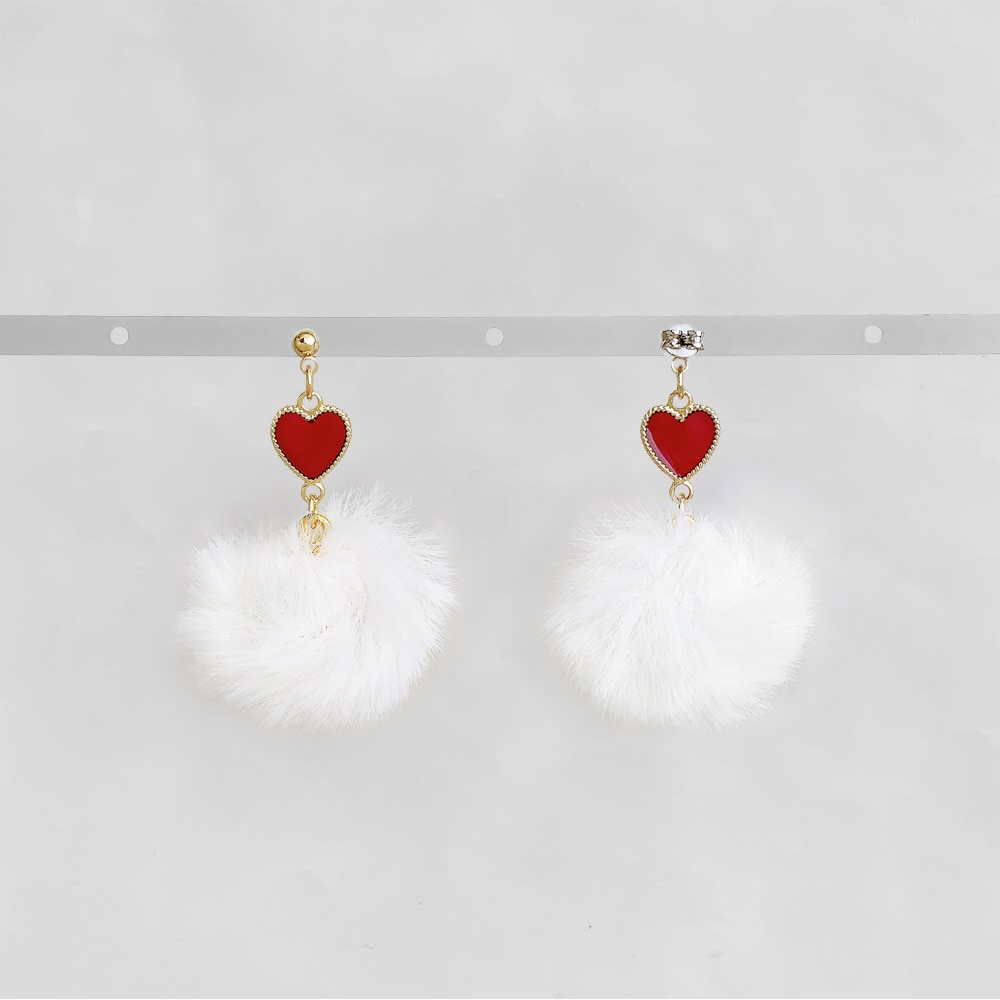 P-1013) ハート×ファーチタンピアス | ビーズ・パーツなどの