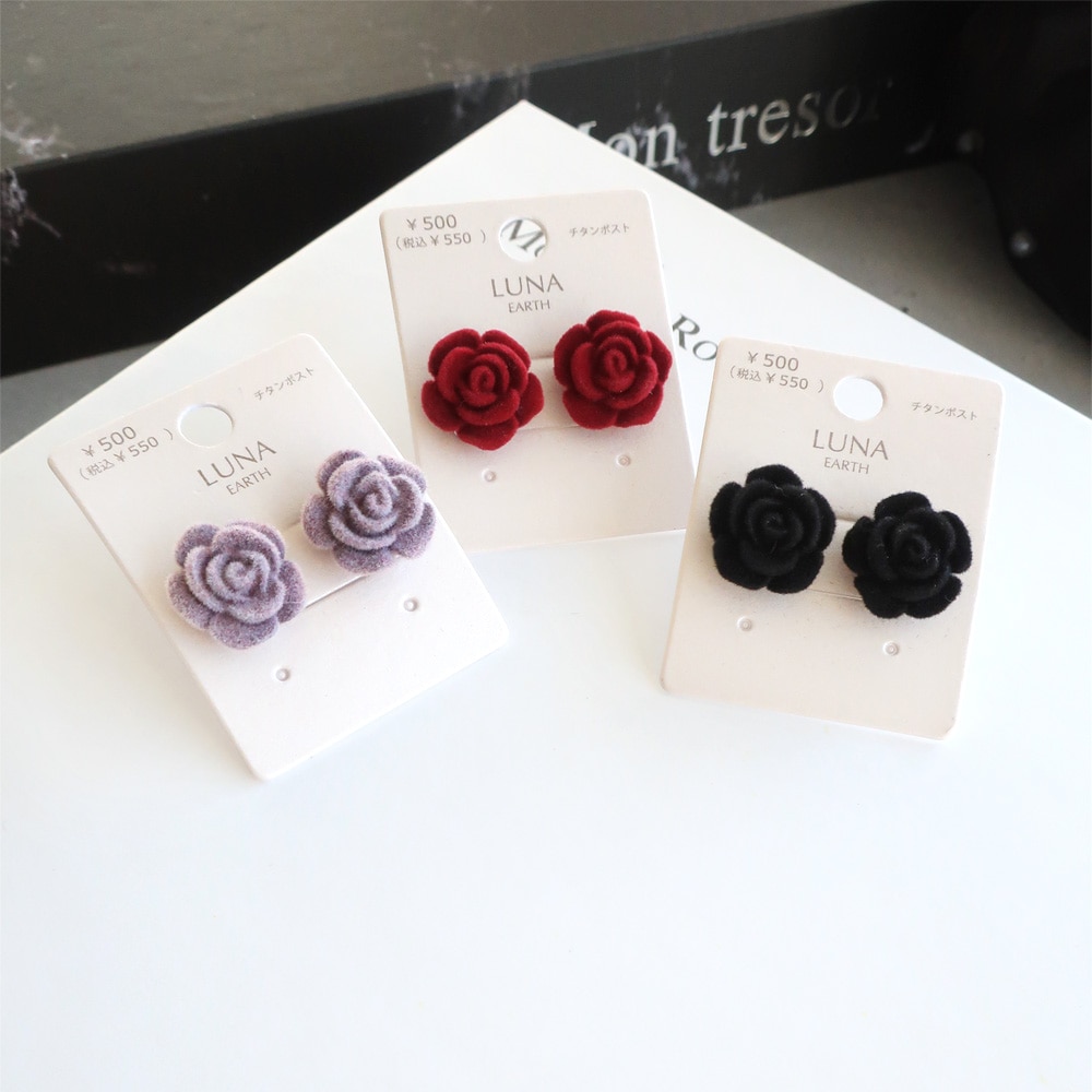 P-1022) ローズチタンピアス | ビーズ・パーツなどのハンドメイド