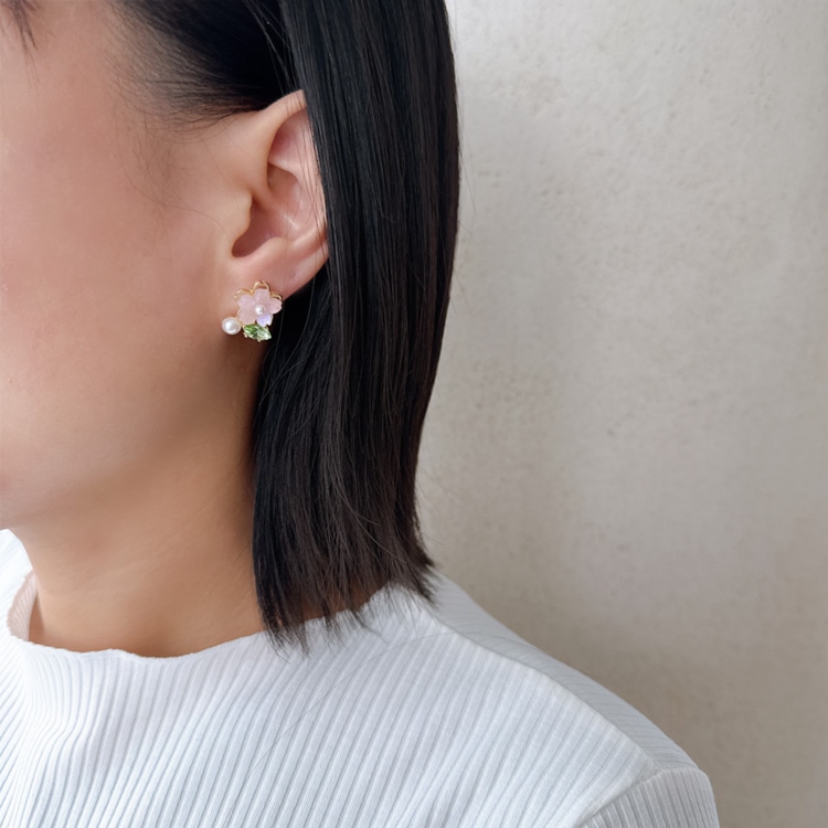 P-1194) 桜チタンピアス | ビーズ・パーツなどのハンドメイドパーツ