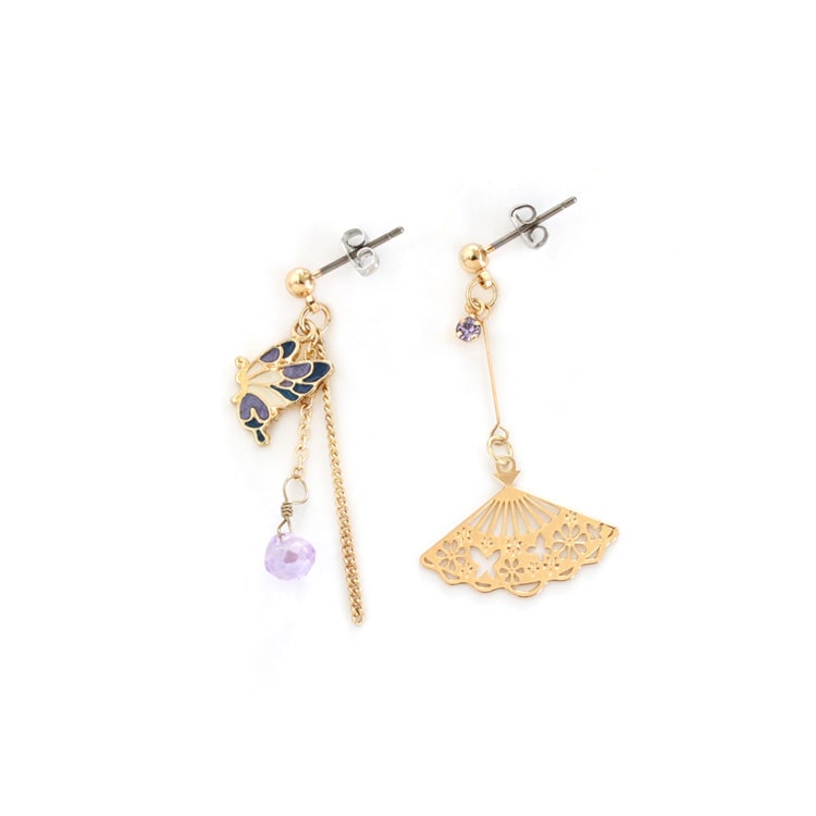 P-1139) 扇子×バタフライチタンピアス | ビーズ・パーツなどの
