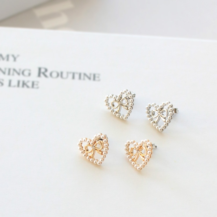 ピアス | ビーズ・パーツなどのハンドメイドパーツおよびハイ