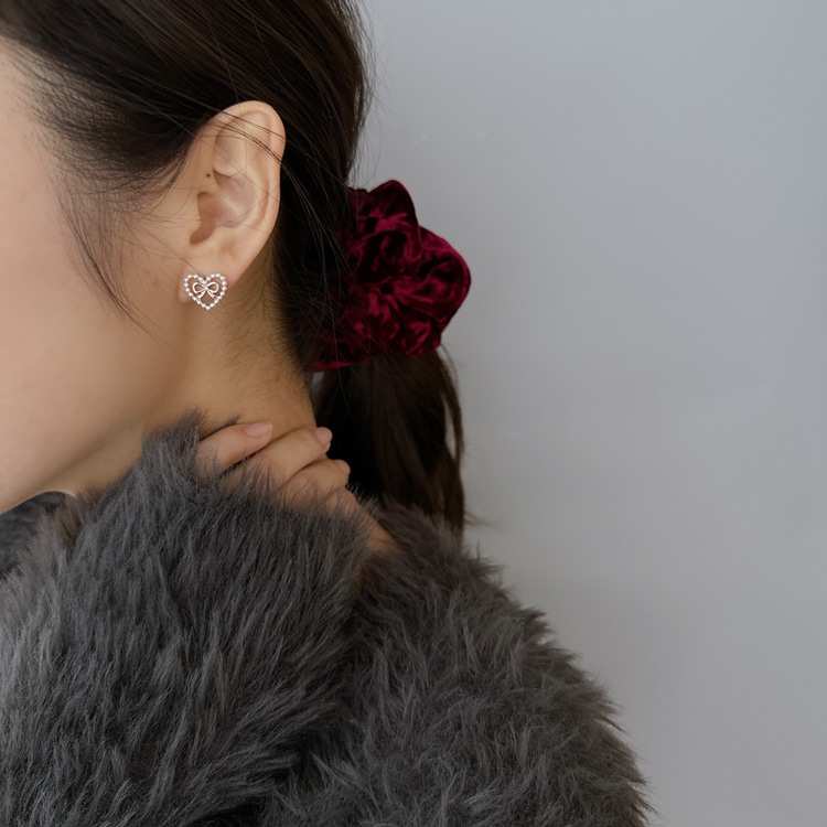 P-1166) パールハート×リボンチタンピアス | ビーズ・パーツなどの 